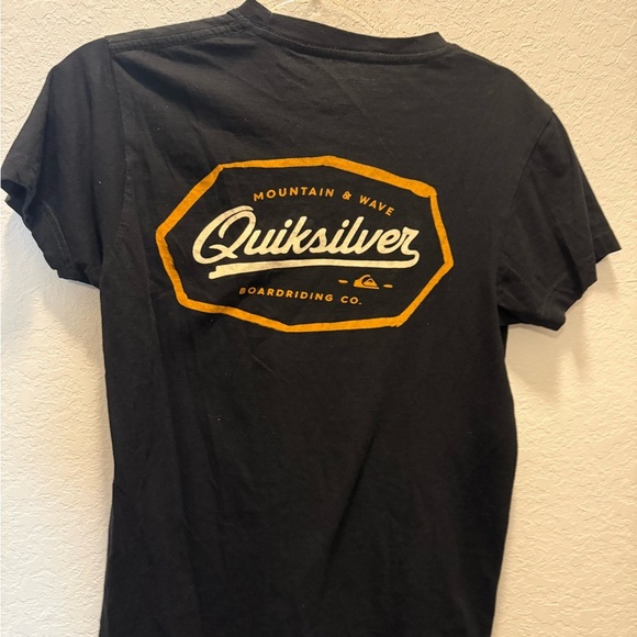 Quiksilver Black Tee with Gold Logo size S - Picture 3 of 5